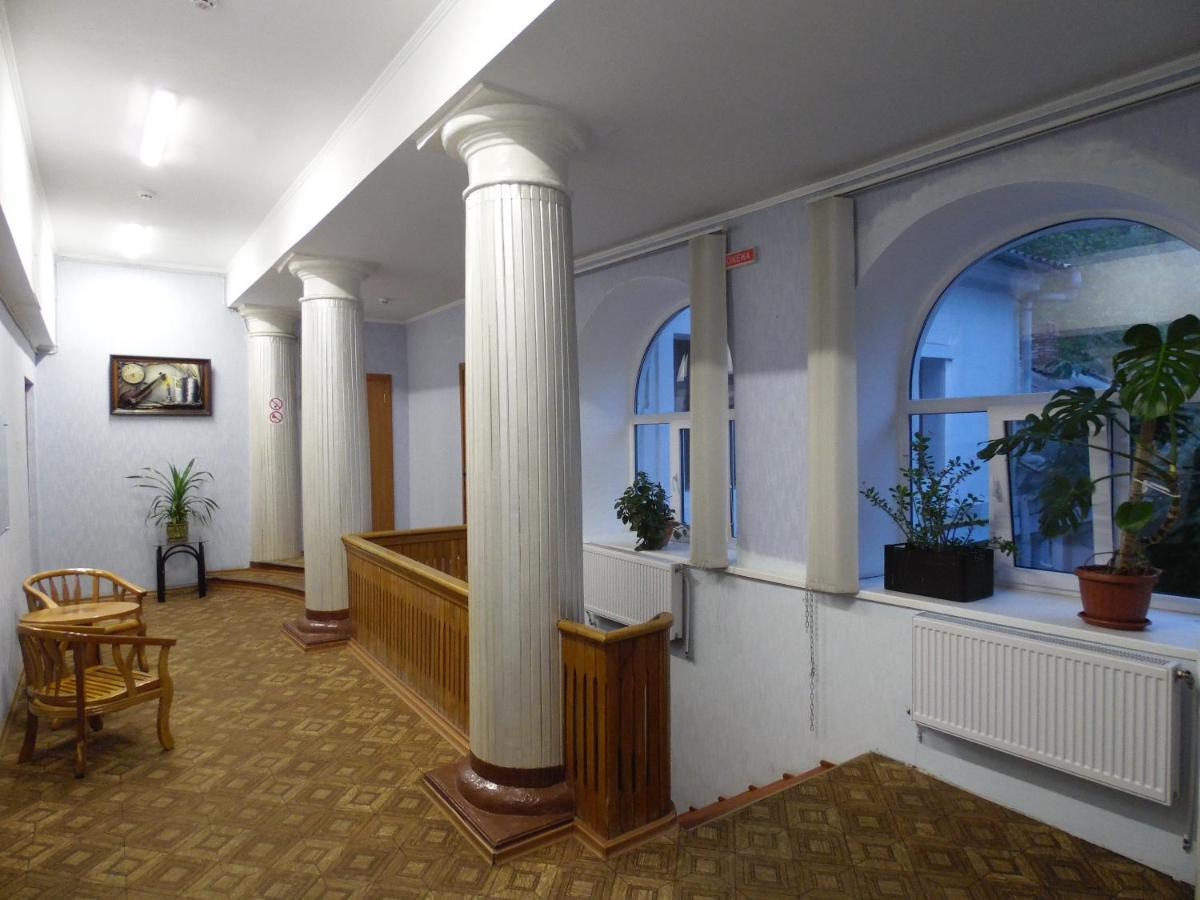 Hotel Na Admirala Makarova à Mykolaïv Extérieur photo
