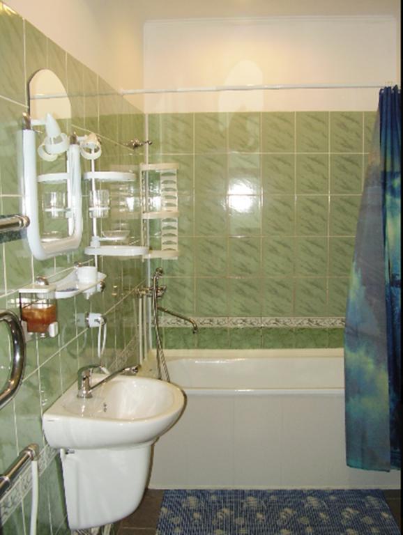 Hotel Na Admirala Makarova à Mykolaïv Extérieur photo